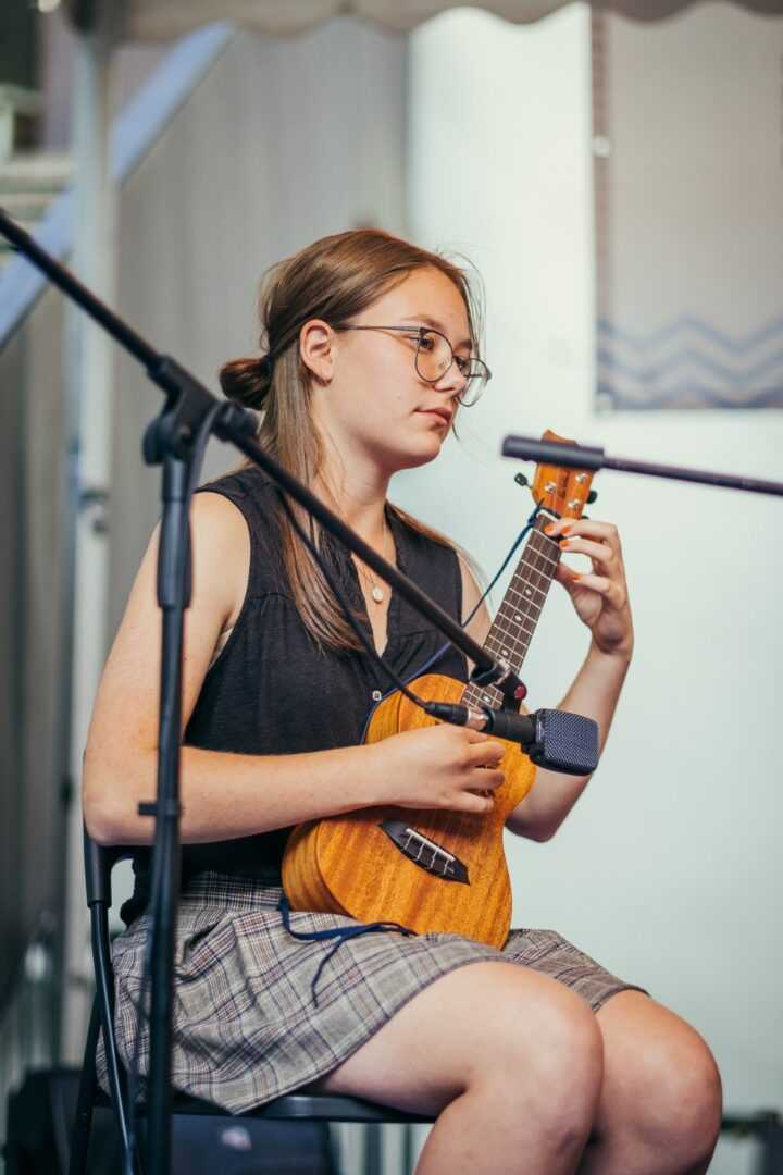 učenje ukulele